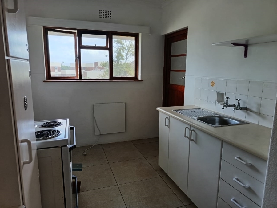 To Let 1 Bedroom Property for Rent in Pinelands Western Cape